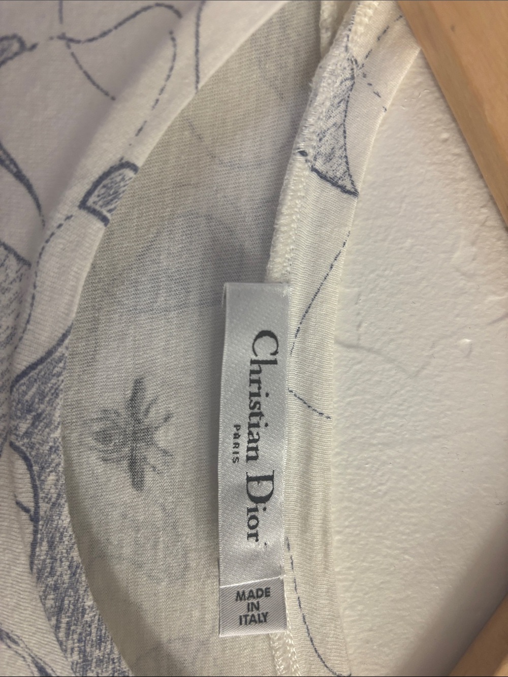 Dior White Short-Sleeve Tee with Navy Map & Nature Print - Picture 4 of 6